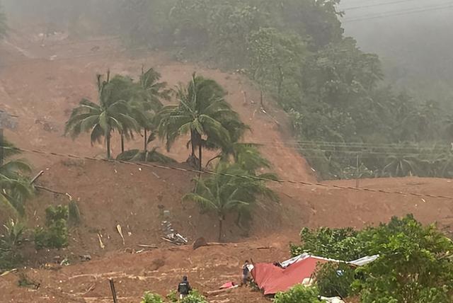 台风登陆菲律宾 25人惨死 200场洪水淹城 村庄尽毁 万人撤离-6.jpg